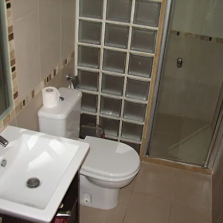 Hill View Aparthotel 4*