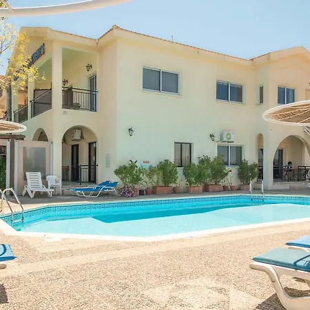 Hill View Aparthotel