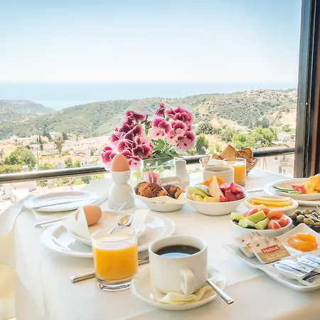 Aparthotel Hill View