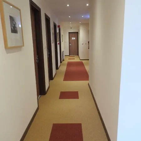 Hill View Апарт-отель 3*