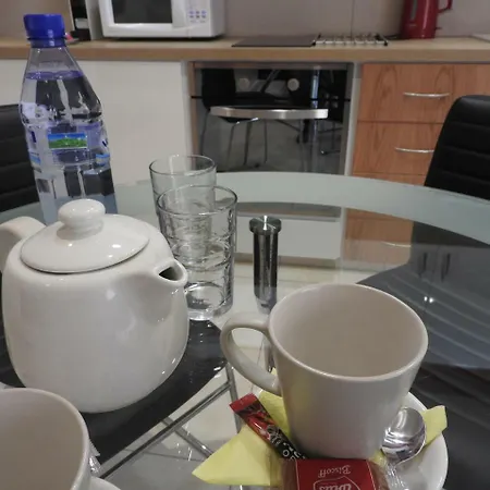 Hill View Aparthotel