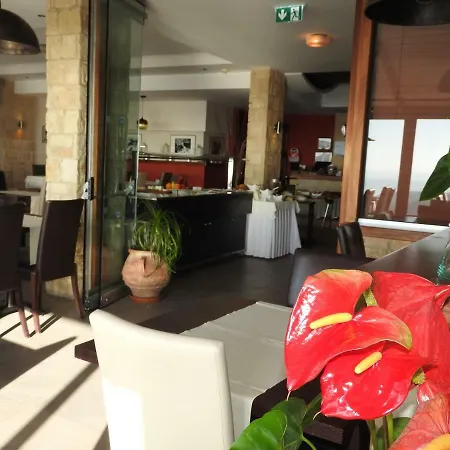 Aparthotel Hill View