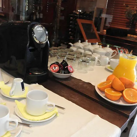 Hill View Aparthotel